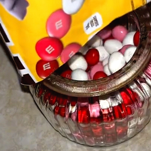 Beauty Bundle 2 Glass Containers w/ 💗 Lid, 🌹Stem Makeup Brush💗Beauty Blenders - Picture 12 of 16